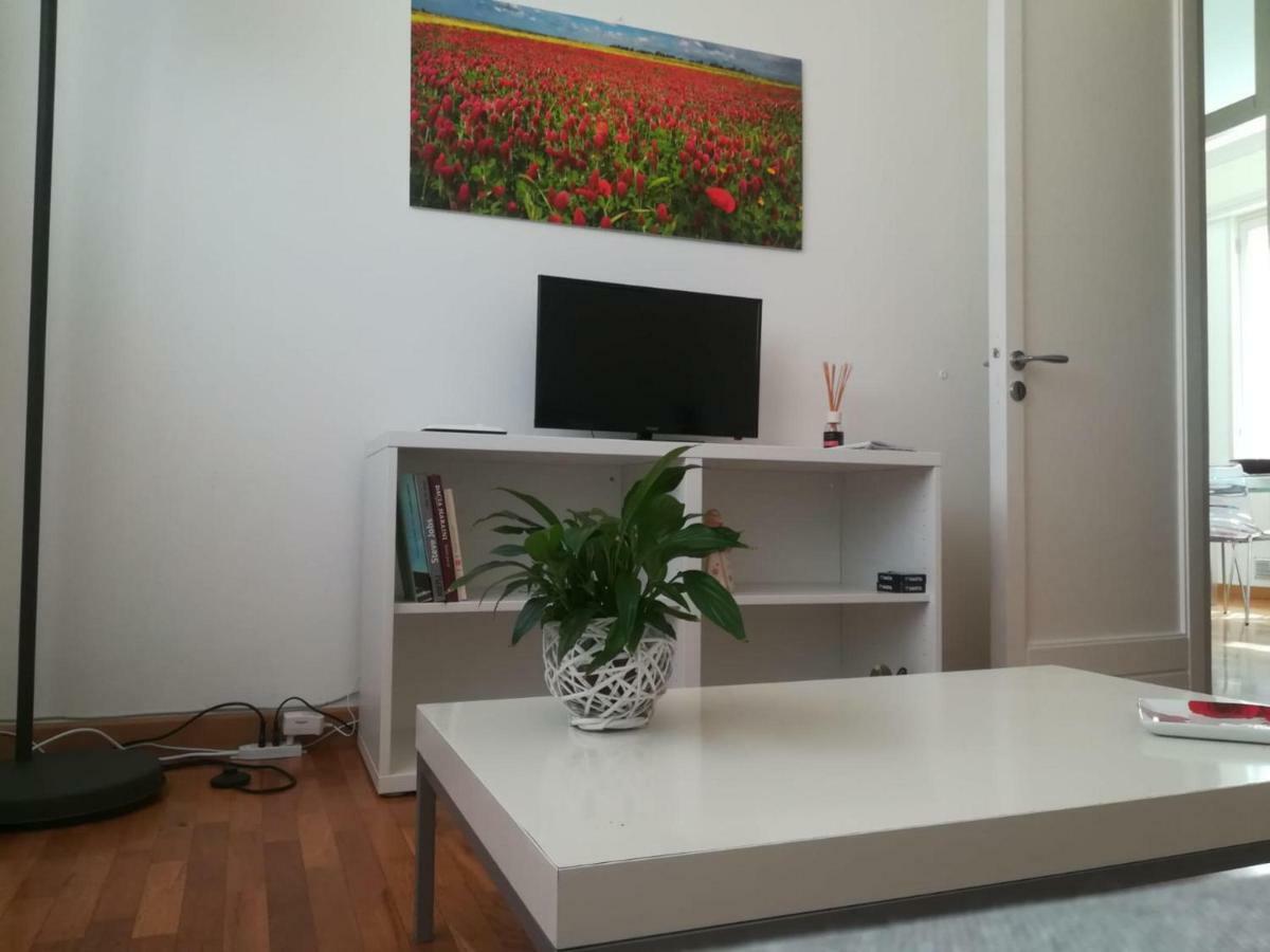 Appartement La Casa Di Abbi à Lecce Extérieur photo